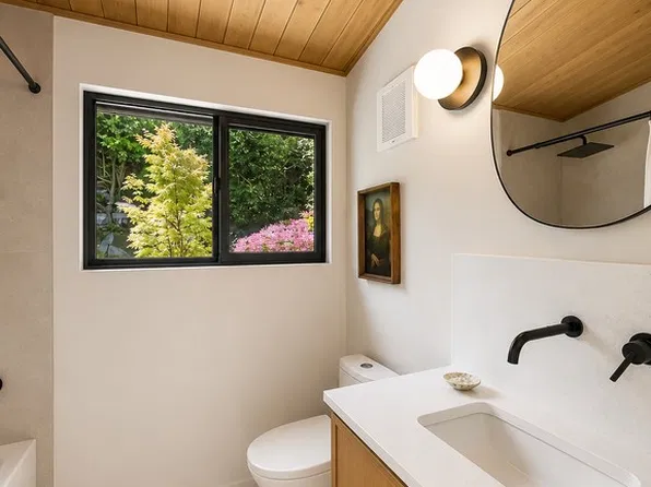 7936 Seward Park Ave S, Seattle, WA 98118