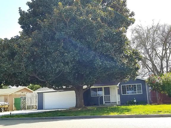 2nd image of 5756 Alicia Ave