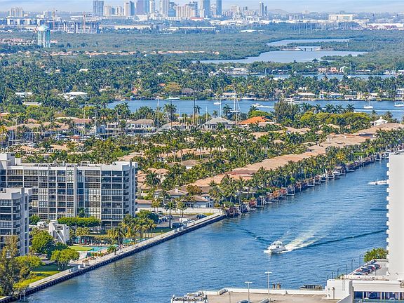 2nd image of 4111 S Ocean Dr #2904