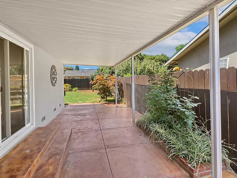 9036 New Dawn Dr — Photo 25