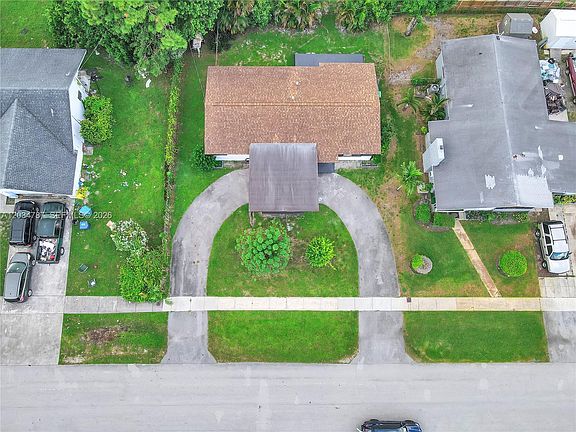 4th image of 3810 NW 6th St