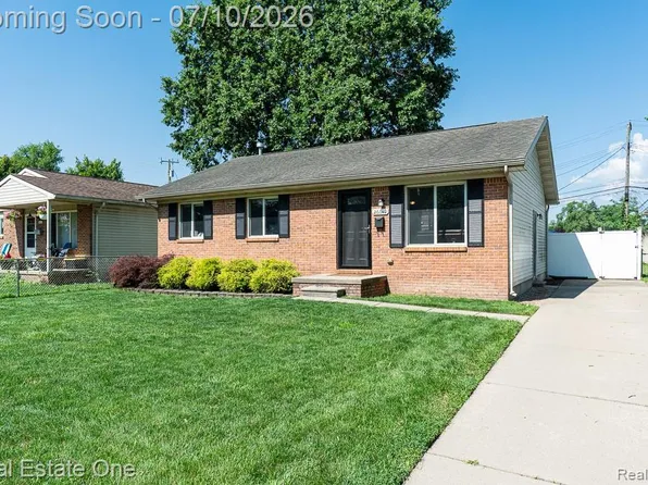 26649 Groveland St, Madison Heights, MI 48071