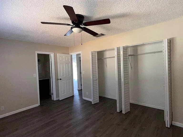 6140 SW 43rd St — Photo 20