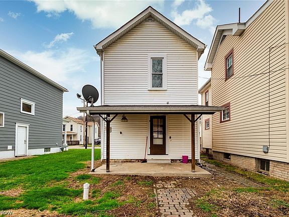 3rd image of 628 N 3rd St