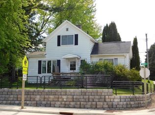 435 N Main St, Loyal, WI 54446