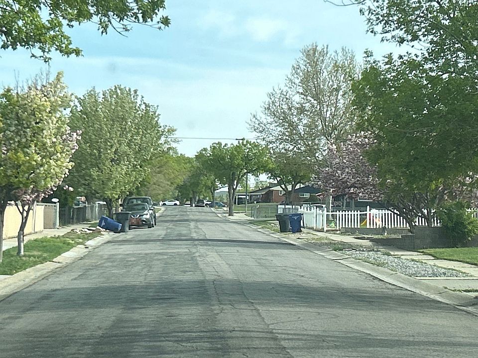 2nd image of 3340S-7615 W