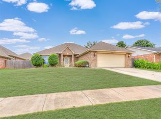 701 S Patterson Dr, Moore, OK 73160