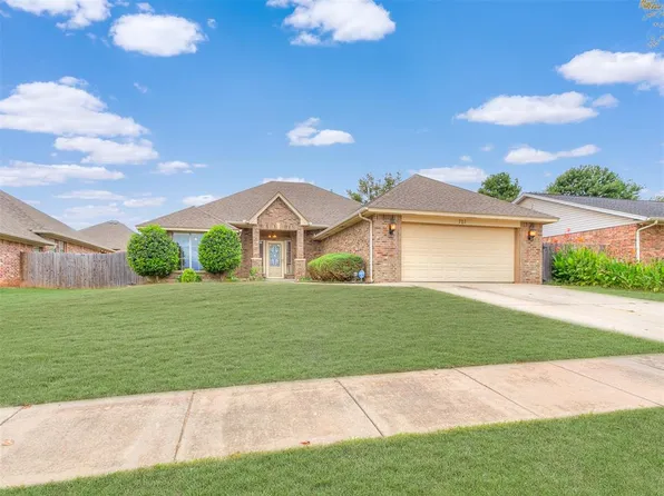 701 S Patterson Dr, Moore, OK 73160