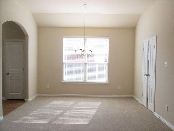 2nd image of 2029 Belshire Ct