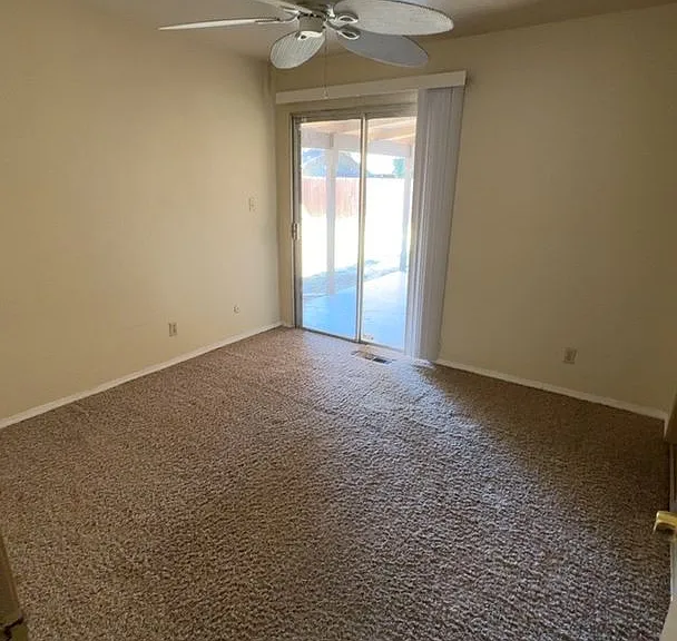 3504 W Cutler Ave — Photo 8