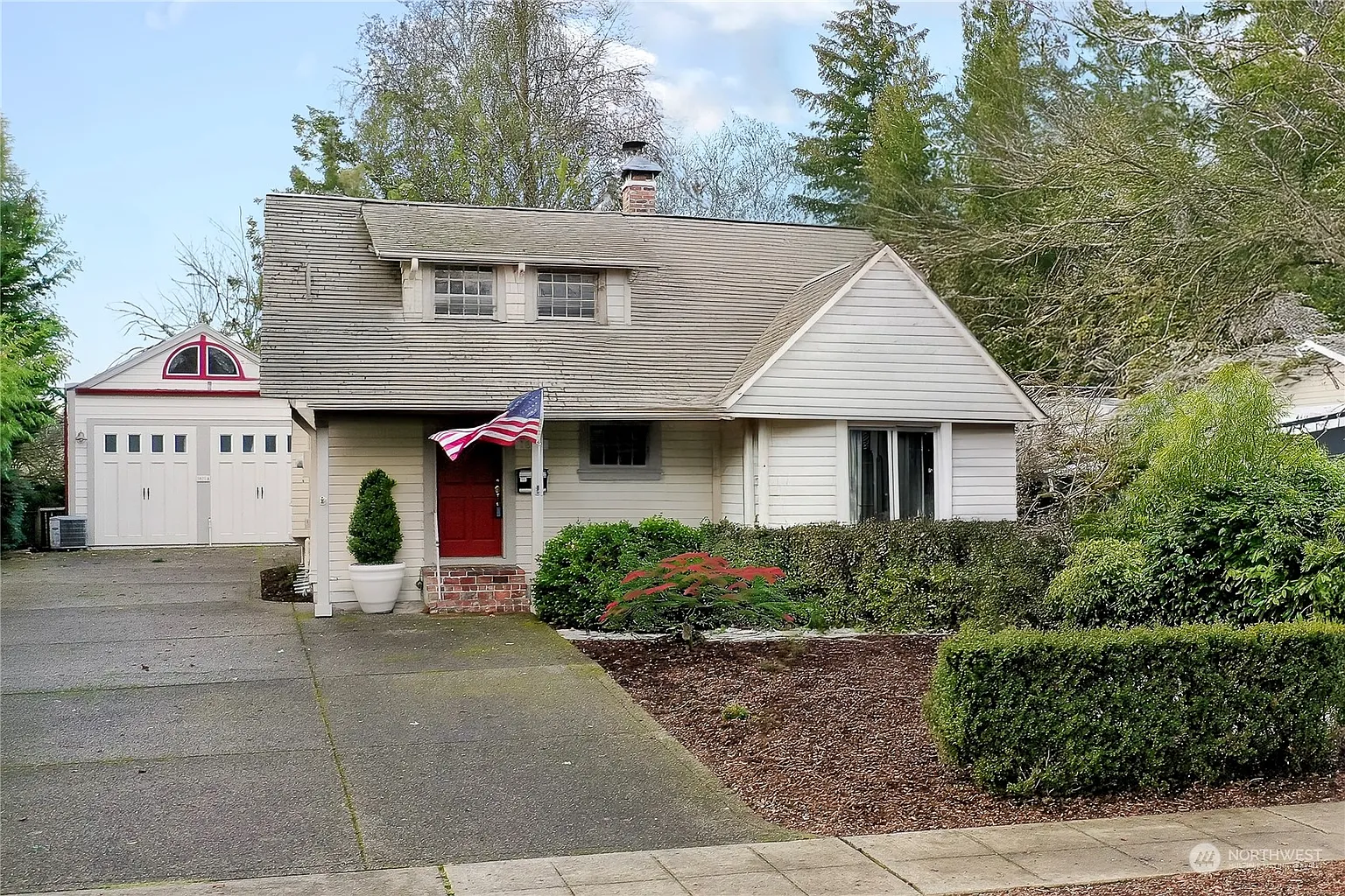 1821 Water Street SW photo 1