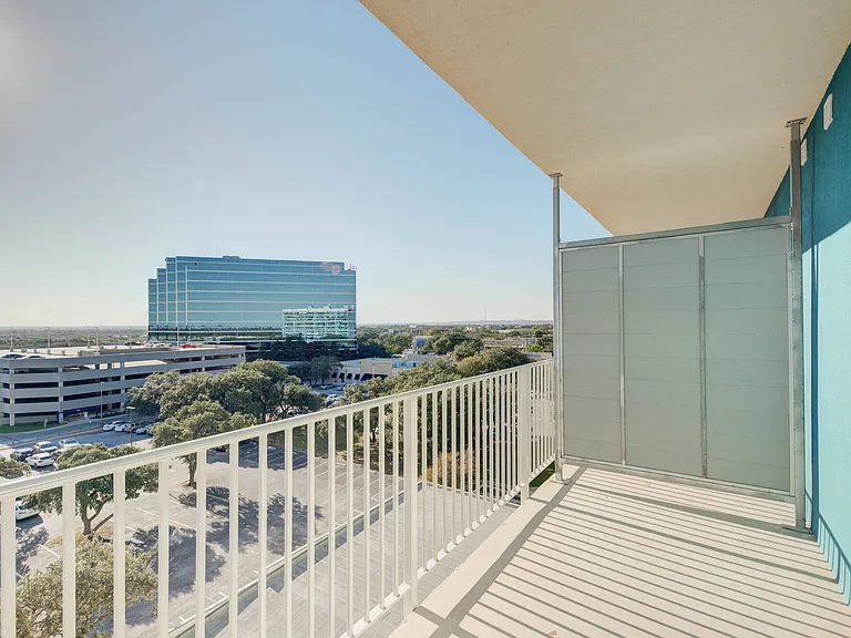 The Vue — Photo 7