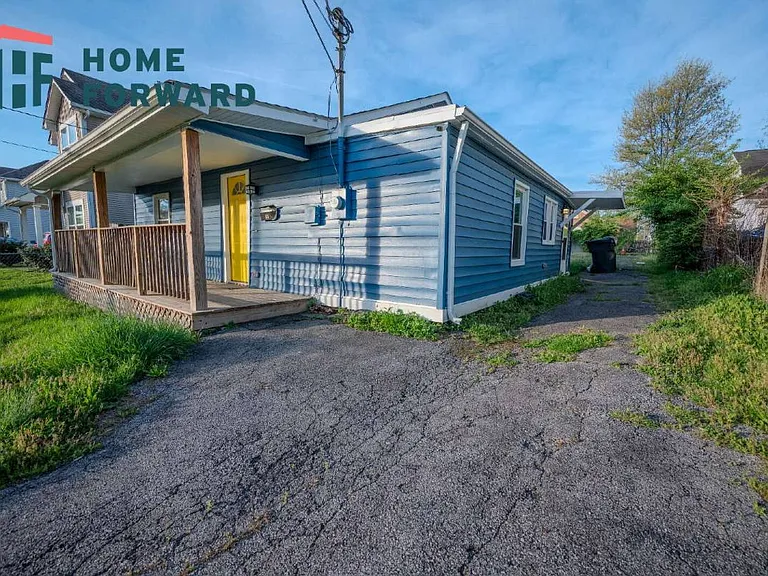 120 Burley Ave — Photo 2