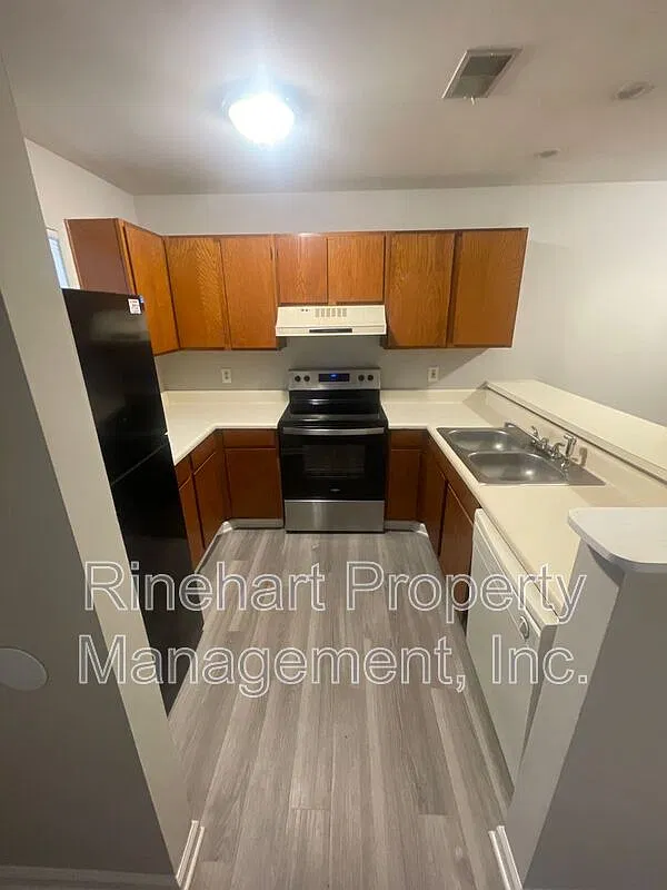 2 bed, 2.0 bath, 900 sqft, $1,385 — Photo 4