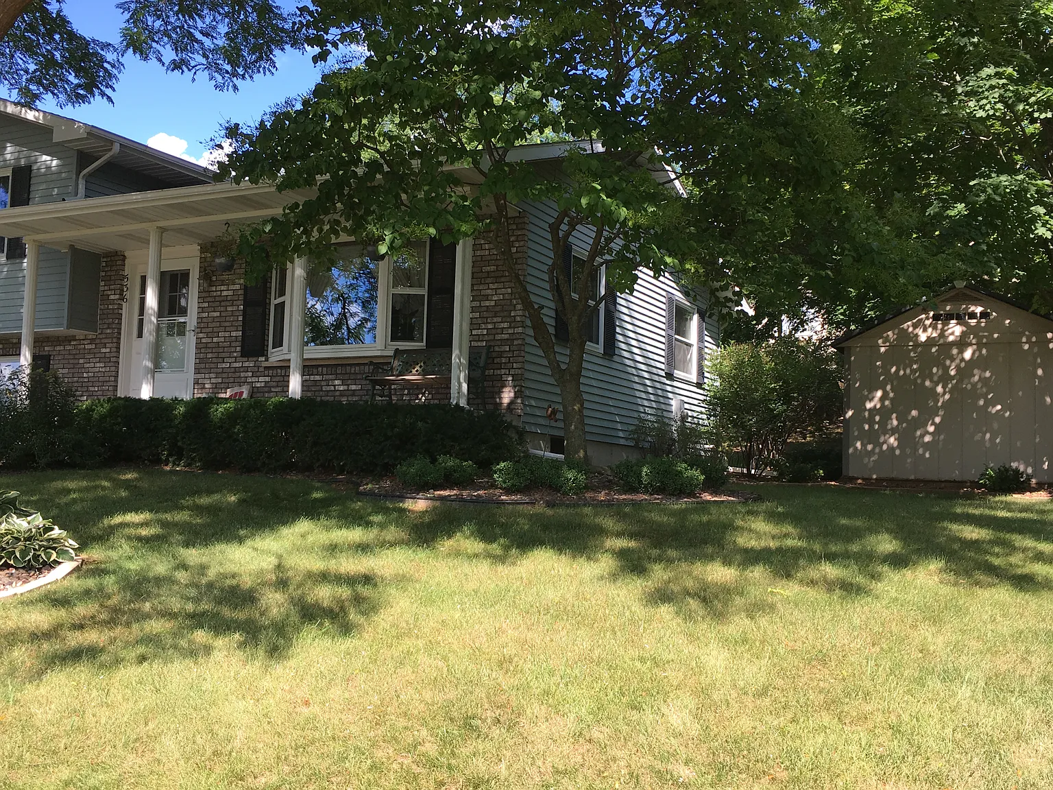 536 N Midway Ave photo 1