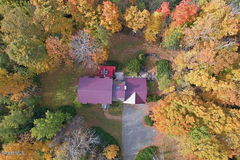 5th image of 1547 S Johnsburg Road