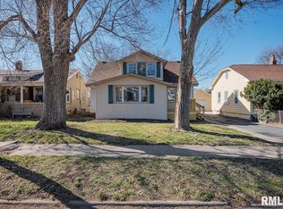 1235 S 3rd St, Pekin, IL 61554