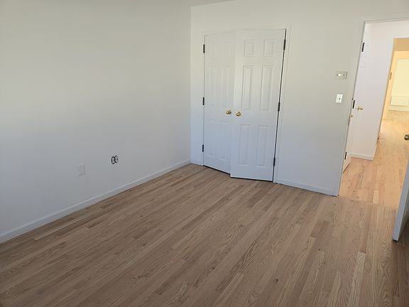 5th image of 2087 Daly Ave Floor 3