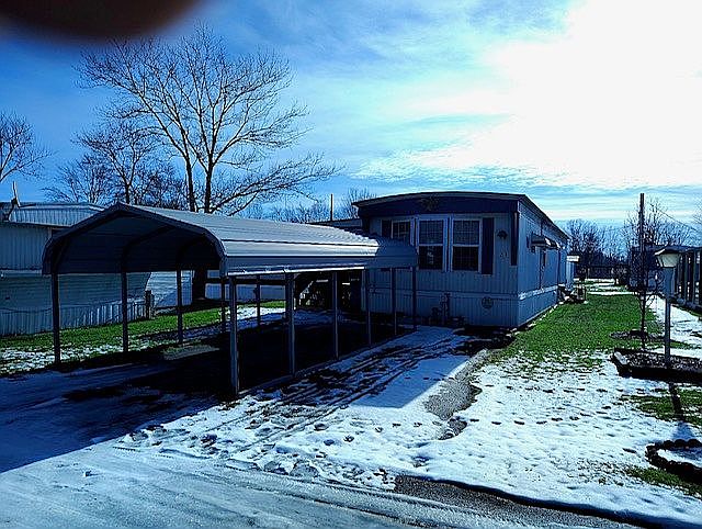 1st image of 21 Bennett Dr