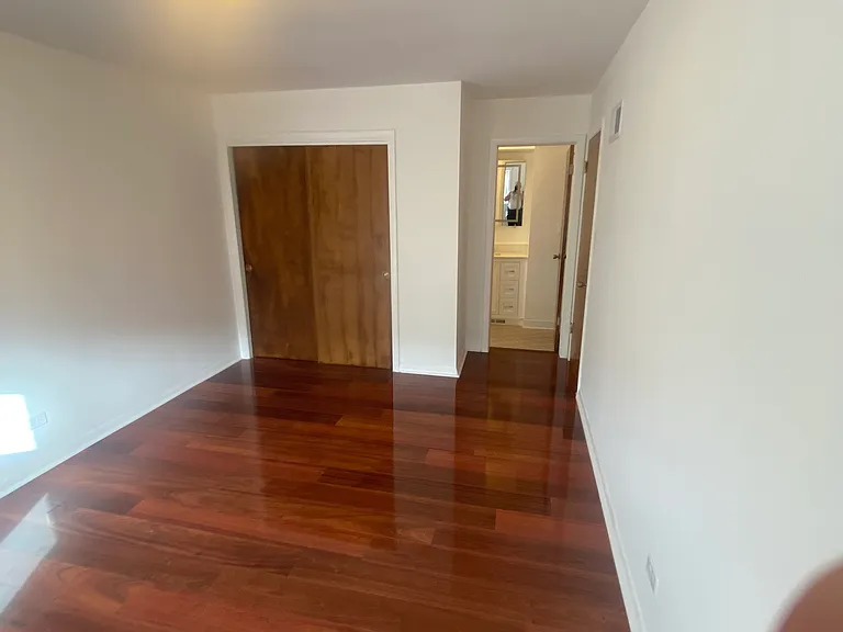 6542 N Mozart St #2 — Photo 3