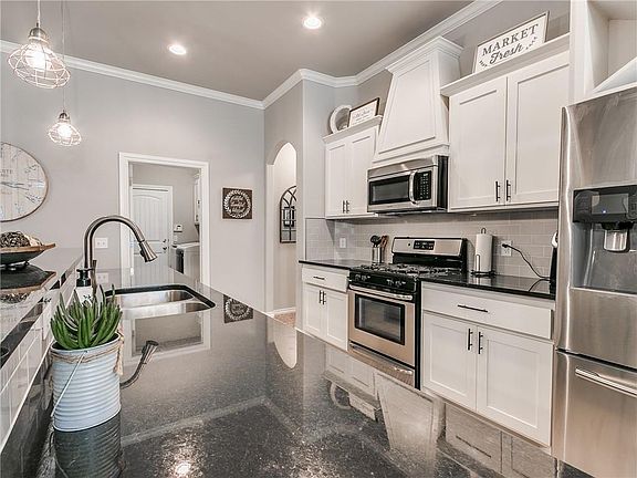 4th image of 8105 NW 160th St
