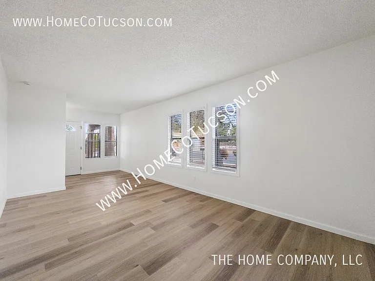 5123 Paseo Las Palmas — Photo 5