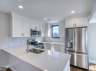 241 W Oxford St #B, Philadelphia, PA 19122