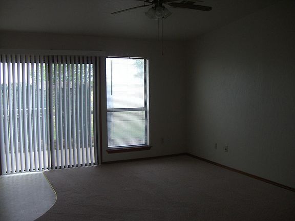 3rd image of 3902 SW Mesquite Dr