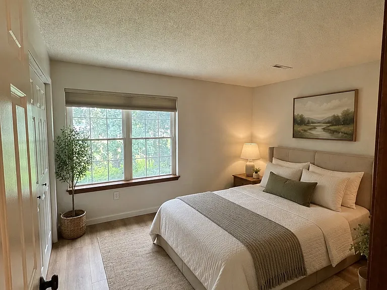 1822 Hampton Place Blvd — Photo 3