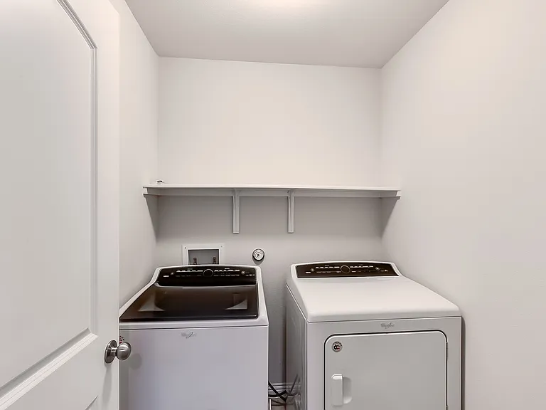 1005 Cold Bear Cv — Photo 24