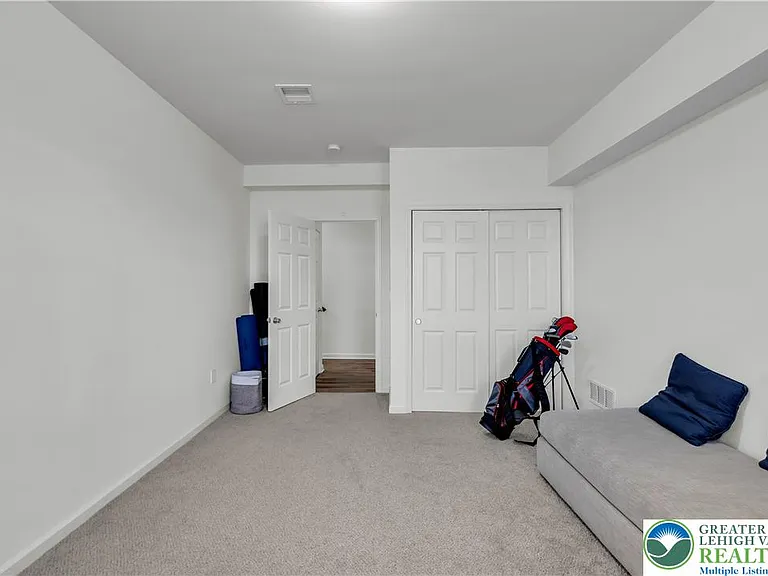 5044 Bellflower Dr — Photo 39