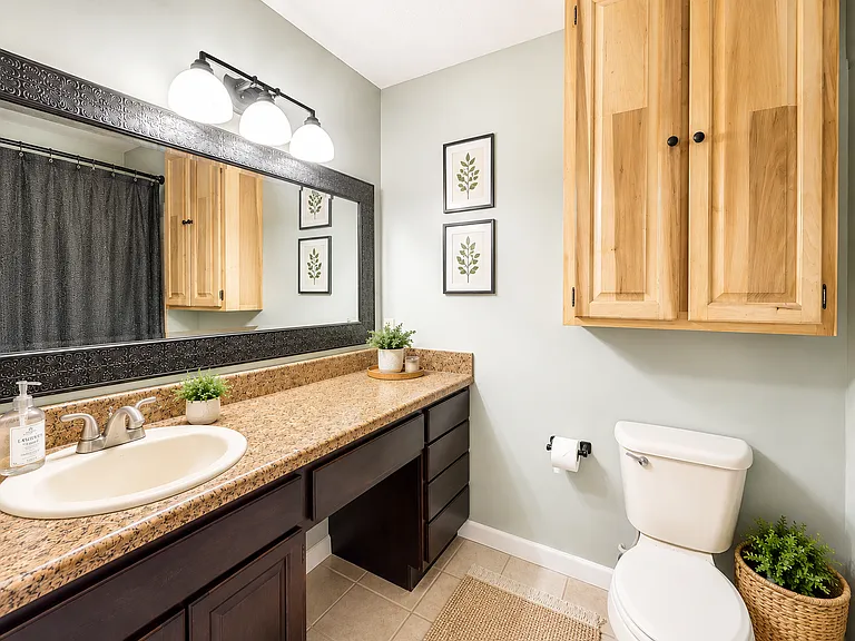 2 Summer Oaks Dr — Photo 6