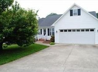 156 Townsend Ridge Dr, Winston Salem, NC 27107