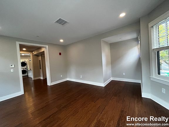 3rd image of 380 Harvard St #384