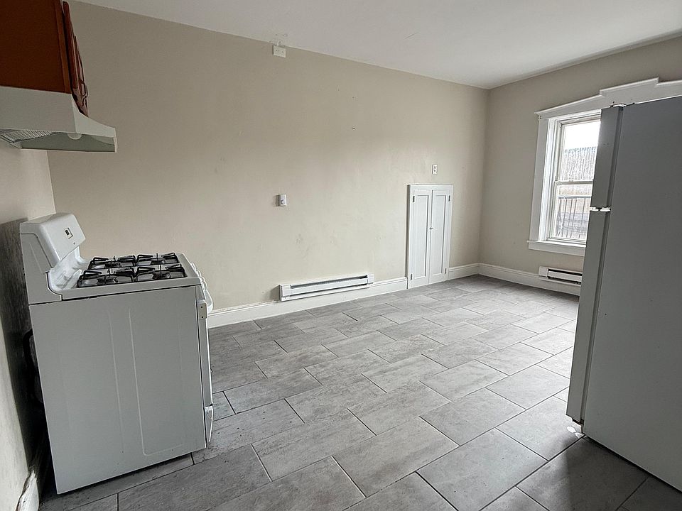 2nd image of 1243 Main Ave #11
