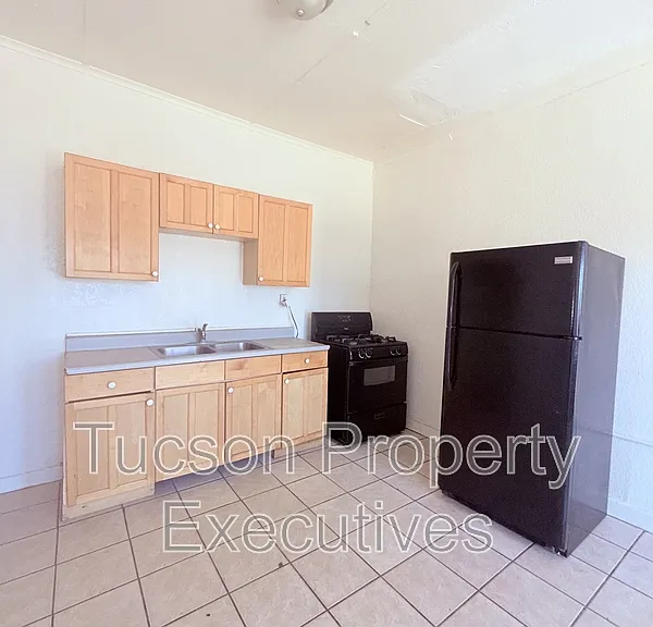 19 W Veterans Blvd #6 — Photo 1