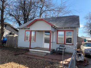 532 NW 1st St, Moore, OK 73160