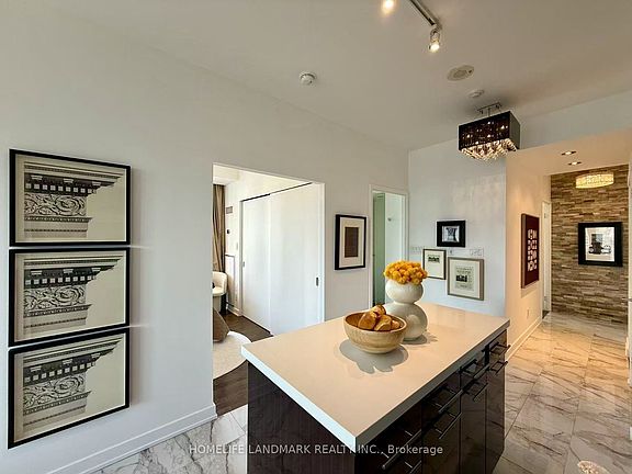 3rd image of 126 Simcoe St #3303