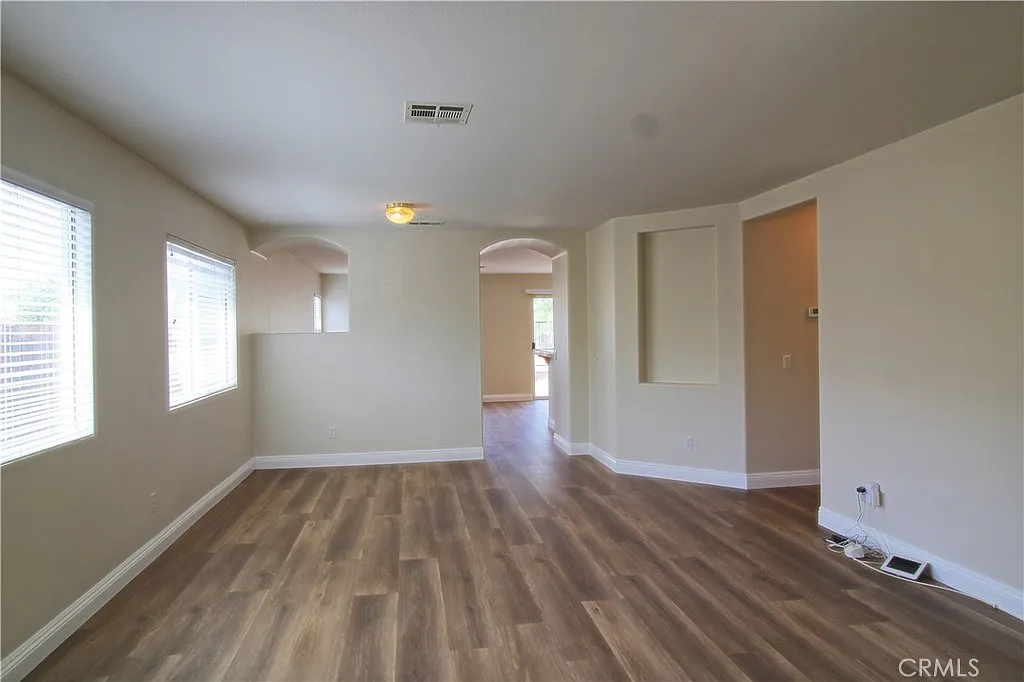 3 bed, 1772 sqft, $3,100 — Photo 3