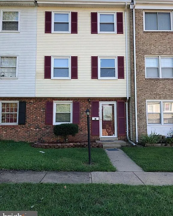 2795 Beechtree Ln