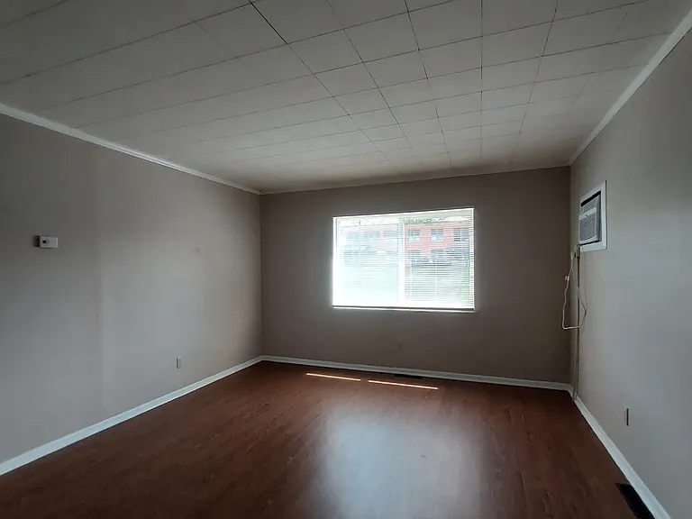 20 S Fulton Ave #3 — Photo 2