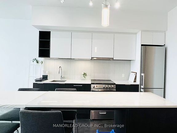 5th image of 31 Tippett Rd #109