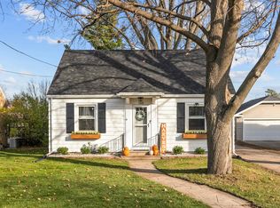 1828 Hubbard St, Oshkosh, WI 54902