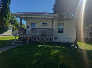 1513 E Lombard St, Davenport, IA 52803
