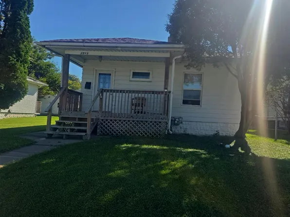 1513 E Lombard St, Davenport, IA 52803