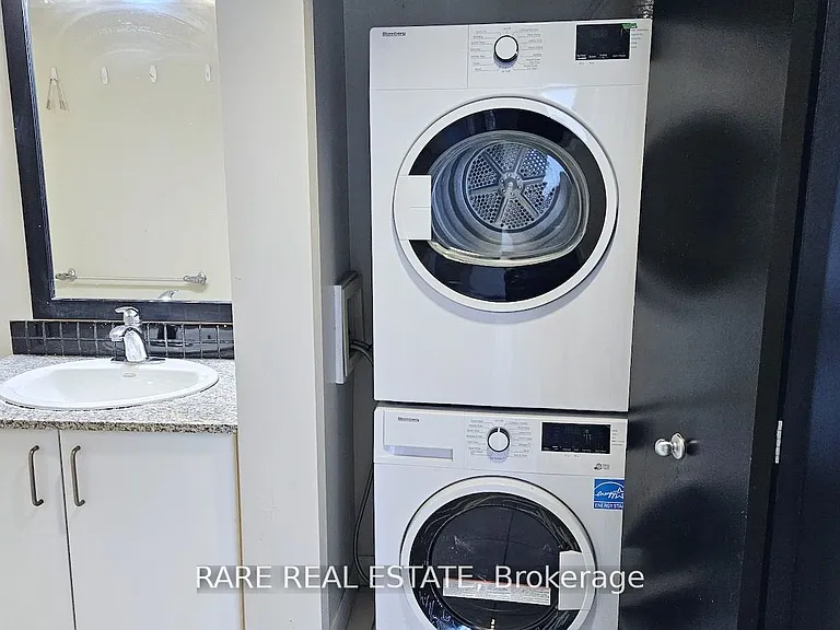 33 Sheppard Ave E #1112 — Photo 5