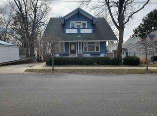 2111 Hutchins Ave, Rockford, IL 61104