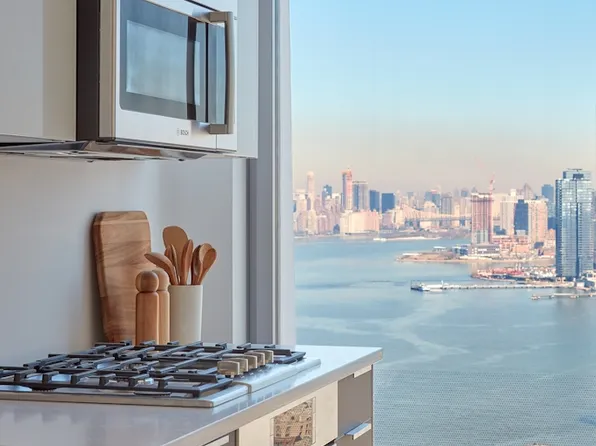 1 South 1st Street image 1 of 41