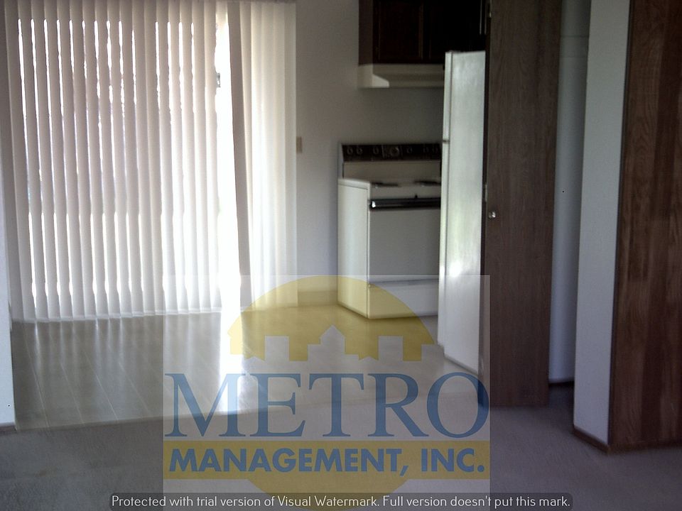 2nd image of 1420 W Sandalwood Dr