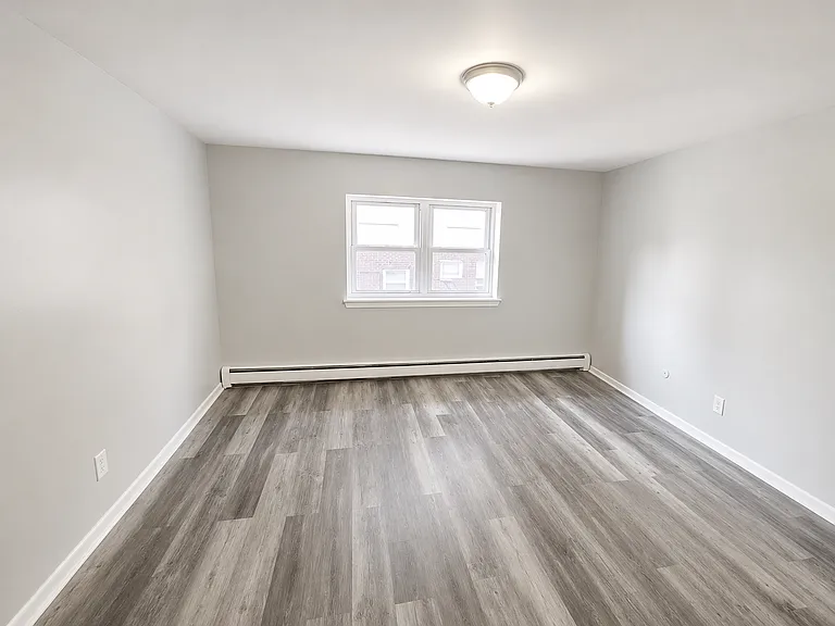80 Grafton Ave #15B — Photo 3